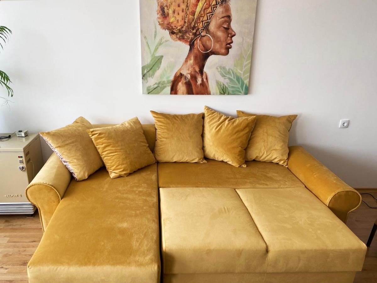 Apartman Milica Apartment Nis Bagian luar foto